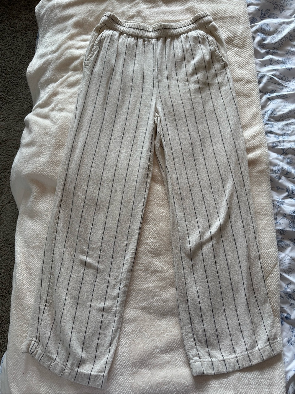 HG White Pinstripe Cotton Pants